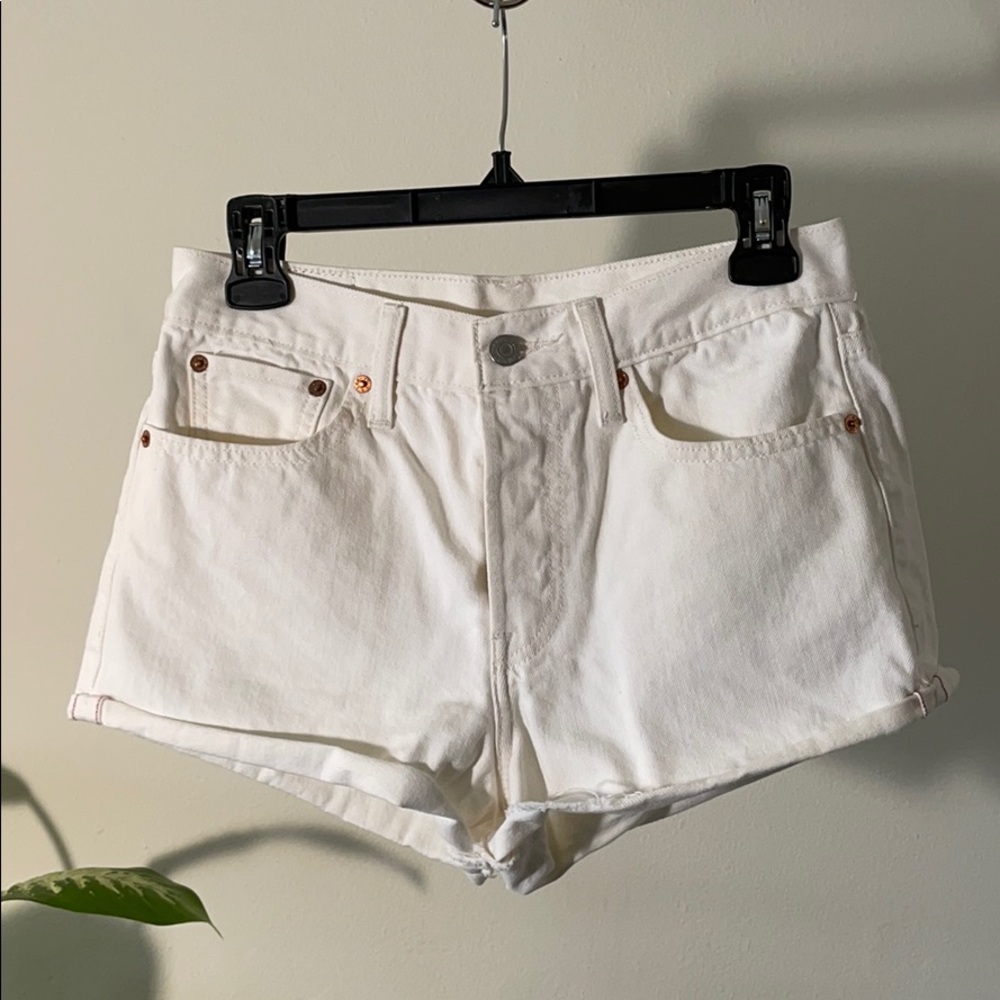 Levi’s White Denim Shorts
